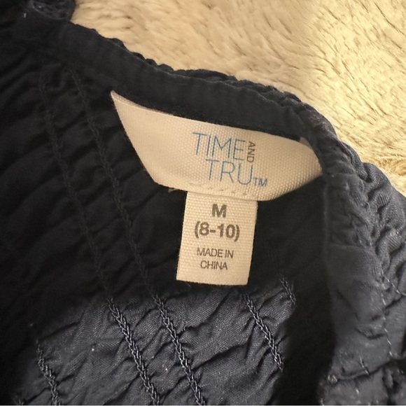 Time and Tru Women's Smocked Bodice V-Neck Eyelet Ruffle Top - Picture 6 of 9